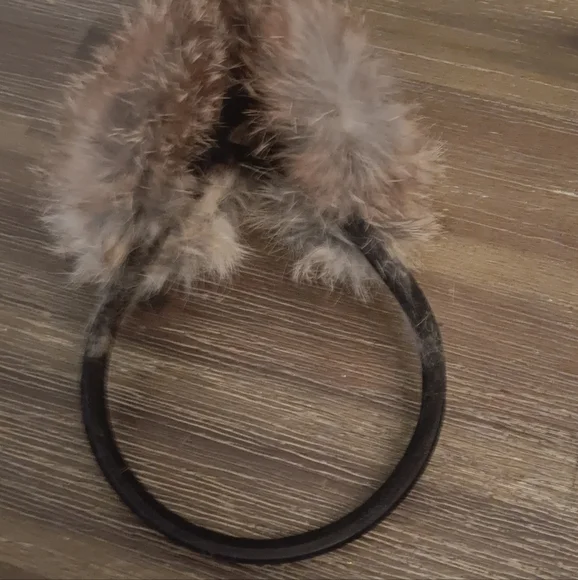 Elegant Rabbit Fur Earmuffs - Black and Gray - Picture 8 of 15